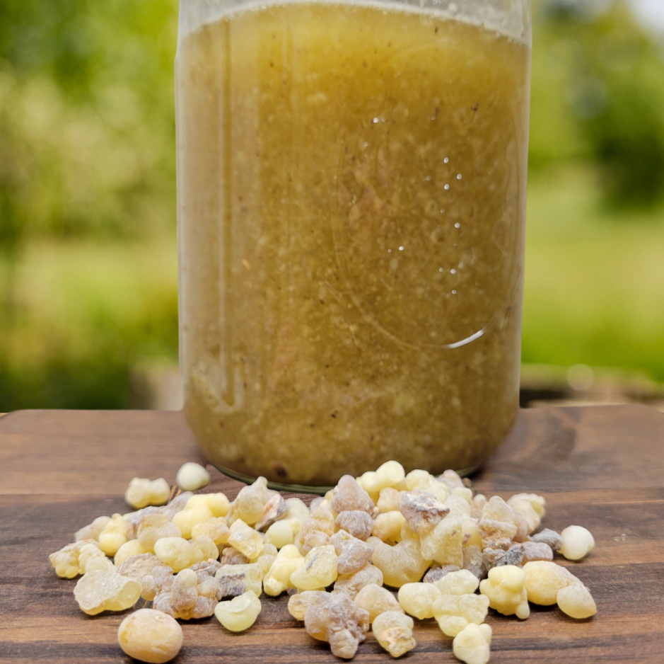 Under Eye Magic Roller - Frankincense Resin Infused